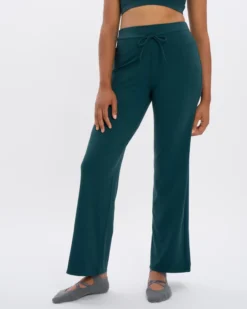 Eve Wideleg Set - Cayenne