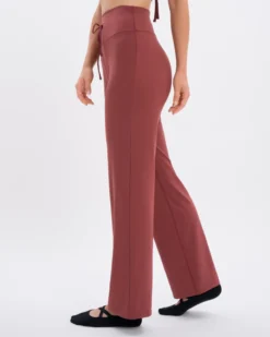 Eve Wideleg Set - Cayenne